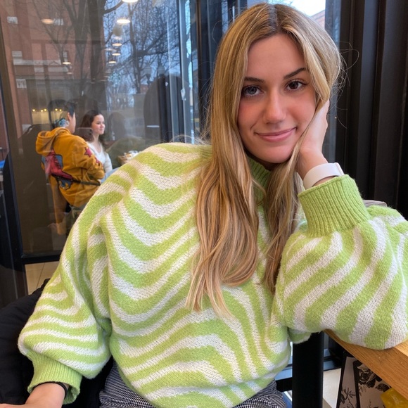 Meet The Posher - Picture 1 of 1